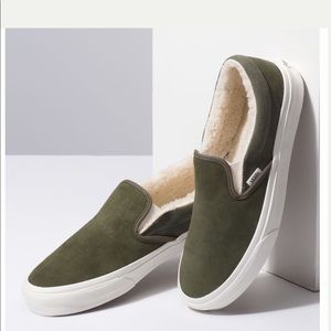 vans sherpa lined slip on